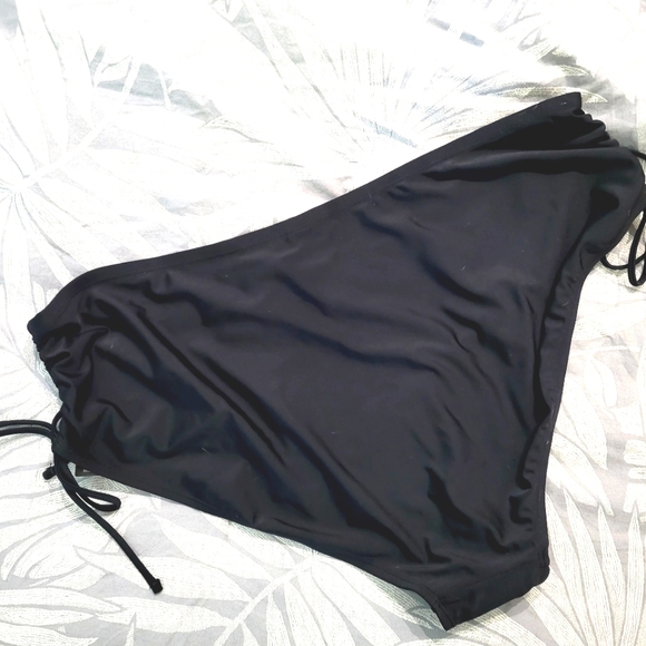 Time & Tru Mid-Rise Cinch Bikini Bottoms - Picture 5 of 8